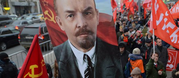 Participants in a rally and a march to mark the 100th anniversary of the October Revolution, Moscow Participants in a rally and a march to mark the 100th anniversary of the October Revolution, Moscow - Sputnik International