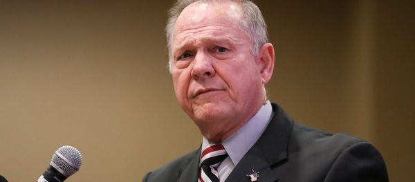 Judge Roy Moore participates in the Mid-Alabama Republican Club's Veterans Day Program in Vestavia Hills, Alabama, U.S., November 11, 2017 - Sputnik International