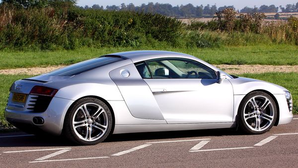 Audi R8 Audi R8 - Sputnik International