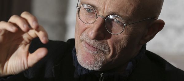 Professor Sergio Canavero gestures as he speaks to the media during a press conference in Glasgow, Scotland, Friday Nov. 18, 2016 Professor Sergio Canavero gestures as he speaks to the media during a press conference in Glasgow, Scotland, Friday Nov. 18, 2016 - Sputnik International
