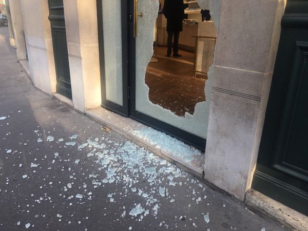 Broken windows - Sputnik International