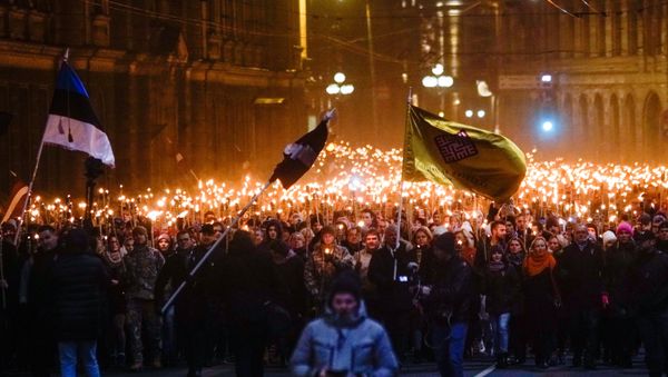 Torchlight procession in Riga on Independence Day - Sputnik International