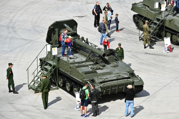 Big Guns Go Boom: The Most Fearsome Artillery Systems in Russia's Arsenal - Sputnik International