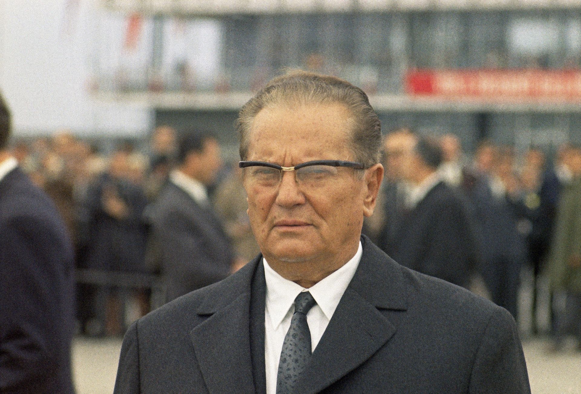 Close-up of President Josip Broz Tito of Yugoslavia, as he welcomes President Giuseppe Saragat of Italy at the Belgrade airport, Yugoslavia on Oct. 2, 1969, for the first state visit of an Italian President to neighboring Yugoslavia Close-up of President Josip Broz Tito of Yugoslavia, as he welcomes President Giuseppe Saragat of Italy at the Belgrade airport, Yugoslavia on Oct. 2, 1969, for the first state visit of an Italian President to neighboring Yugoslavia - Sputnik International, 1920, 06.03.2023