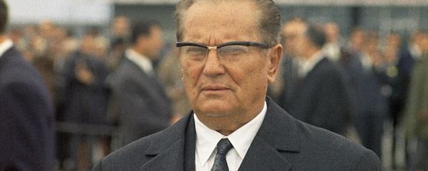 Close-up of President Josip Broz Tito of Yugoslavia, as he welcomes President Giuseppe Saragat of Italy at the Belgrade airport, Yugoslavia on Oct. 2, 1969, for the first state visit of an Italian President to neighboring Yugoslavia Close-up of President Josip Broz Tito of Yugoslavia, as he welcomes President Giuseppe Saragat of Italy at the Belgrade airport, Yugoslavia on Oct. 2, 1969, for the first state visit of an Italian President to neighboring Yugoslavia - Sputnik International