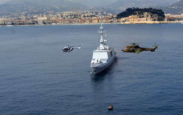 French La Fayette-class frigate La Guepratte is seen on a surveillance mission off Nice, 14 April 2005 French La Fayette-class frigate La Guepratte is seen on a surveillance mission off Nice, 14 April 2005 - Sputnik International