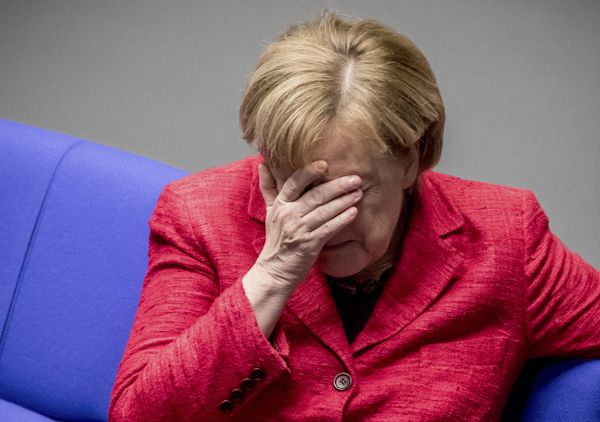 German Chancellor Angela Merkel attends a plenary session of German parliament Bundestag in Berlin, Tuesday, Nov. 21, 2017 German Chancellor Angela Merkel attends a plenary session of German parliament Bundestag in Berlin, Tuesday, Nov. 21, 2017 - Sputnik International