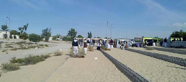 Egyptians gather outside the Rawda mosque, roughly 40 kilometres west of the North Sinai capital of El-Arish, following a gun and bombing attac Egyptians gather outside the Rawda mosque, roughly 40 kilometres west of the North Sinai capital of El-Arish, following a gun and bombing attac - Sputnik International