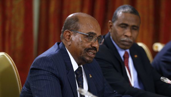 Prime Minister Dmitry Medvedev meets with President of Sudan Omar al-Bashir Prime Minister Dmitry Medvedev meets with President of Sudan Omar al-Bashir - Sputnik International