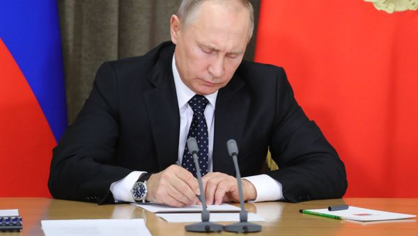 President Putin chairs meeting on army modernization - Sputnik International