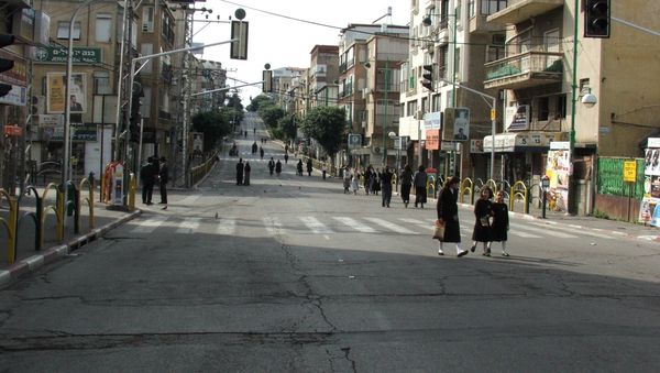 Shabbat on main street in Bnei Brak, Israel. - Sputnik International