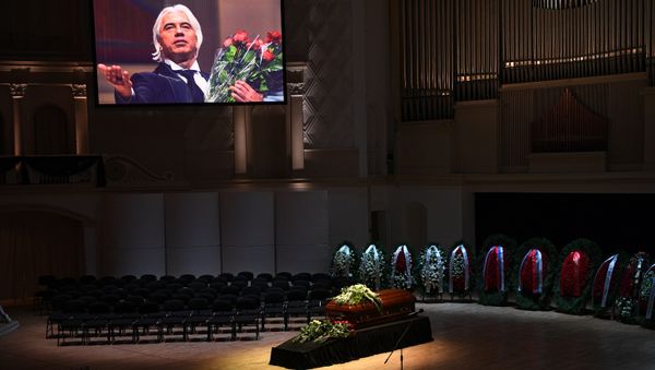 The memorial ceremony for Dmitri Hvorostovsky - Sputnik International