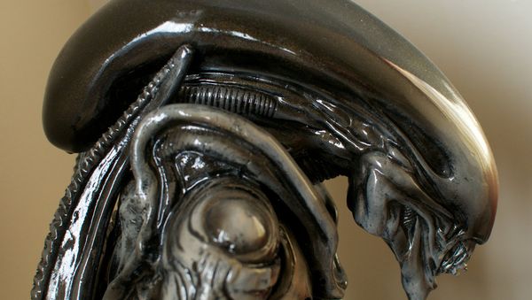 Alien - Sputnik International