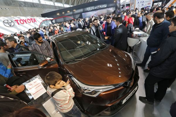 Vroom! Tehran Hosts 2017 International Auto Show Vroom! Tehran Hosts 2017 International Auto Show - Sputnik International