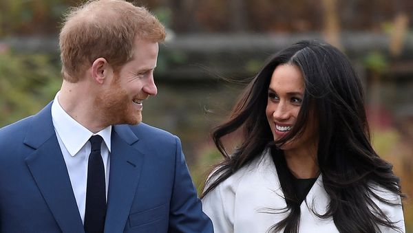 Britain's Prince Harry poses with Meghan Markle in the Sunken Garden of Kensington Palace, London, Britain Britain's Prince Harry poses with Meghan Markle in the Sunken Garden of Kensington Palace, London, Britain - Sputnik International