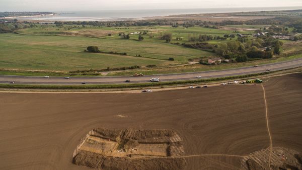 View of the University of Leicester excavations at Ebbsfleet in 2016 showing Pegwell Bay and the cliffs at Ramsgate - Sputnik International