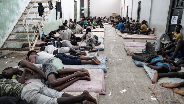 Illegal immigrants are seen at a detention centre in Zawiyah, 45 kilometres west of the Libyan capital Tripoli, on June 17, 2017 Illegal immigrants are seen at a detention centre in Zawiyah, 45 kilometres west of the Libyan capital Tripoli, on June 17, 2017 - Sputnik International
