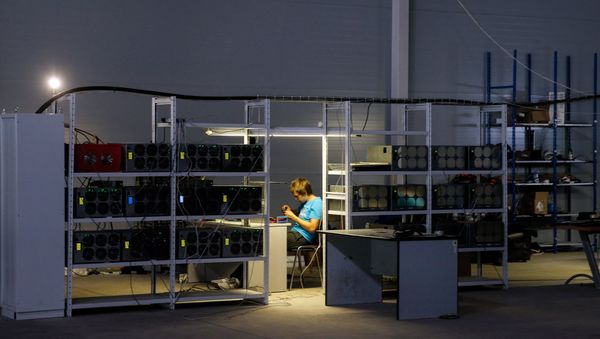 Virtual currencies mining farm Virtual currencies mining farm - Sputnik International
