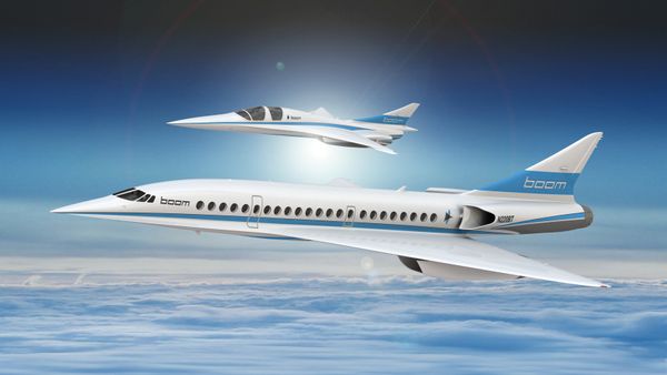 An artist's impression shows Boom's 55-seat supersonic aircraft (below) and Boom's XB-1 supersonic demonstrator in this undated handout obtained by Reuters December 4, 2017. - Sputnik International