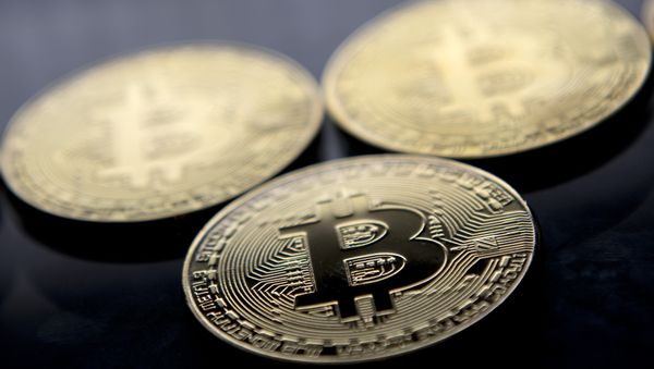 Bitcoin coins - Sputnik International