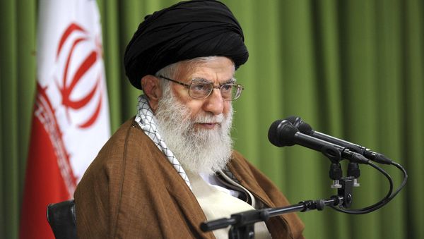 In this photo released by an official website of the office of the Iranian supreme leader, Supreme Leader Ayatollah Ali Khamenei speaks at a meeting in Tehran, Iran, Wednesday, Oct. 18, 2017 - Sputnik International