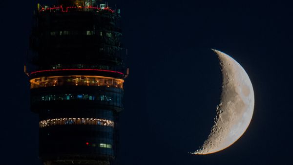 Ostankino TV Tower observation deck and waxing moon in Moscow - Sputnik International