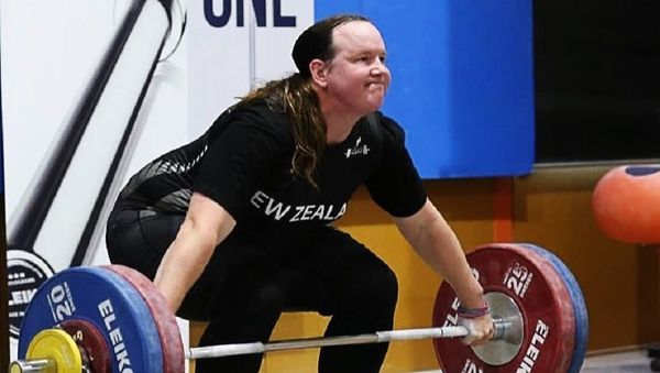 Laurel Hubbard wins GOLD for New Zealand in 90+kg Class with 123kg Snatch and 145kg Clean Jerk at 2017 Australian International & Open Championships! - Sputnik International