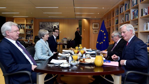 (L to R) Britain's Secretary of State for Exiting the European Union David Davis, Britain's Prime Minister Theresa May, European Commission President Jean-Claude Juncker and European Union's chief Brexit negotiator Michel Barnier meet at the European Commission in Brussels, Belgium, December 8, 2017 (L to R) Britain's Secretary of State for Exiting the European Union David Davis, Britain's Prime Minister Theresa May, European Commission President Jean-Claude Juncker and European Union's chief Brexit negotiator Michel Barnier meet at the European Commission in Brussels, Belgium, December 8, 2017 - Sputnik International