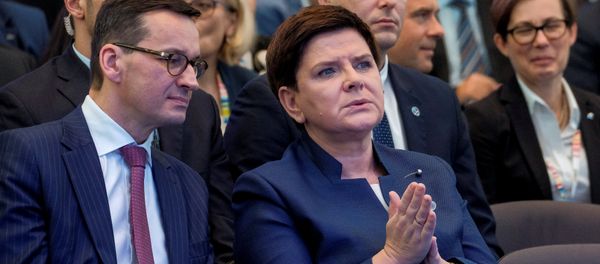 Finance Minister Mateusz Morawiecki and Prime Minister Beata Szydlo during Congress 590 in Jesionka near Rzeszow, Poland November 16, 2017 Finance Minister Mateusz Morawiecki and Prime Minister Beata Szydlo during Congress 590 in Jesionka near Rzeszow, Poland November 16, 2017 - Sputnik International