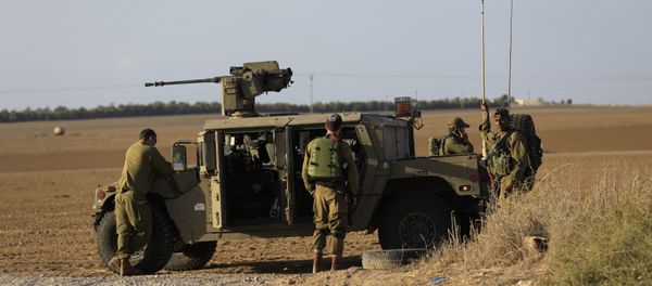 Israeli soldiers stand near the border with Gaza. (File) Israeli soldiers stand near the border with Gaza. (File) - Sputnik International