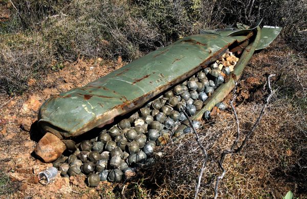 Cluster Bombs: Things to Know About the Weapon, Which Pentagon Refuses to Give Up - Sputnik International