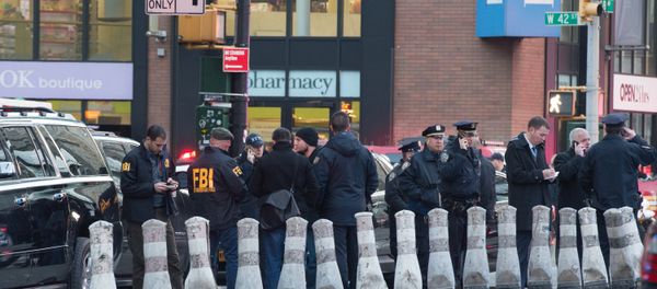 FBI and police respond to a reported explosion at the Port Authority Bus Terminal on December 11, 2017 in New York FBI and police respond to a reported explosion at the Port Authority Bus Terminal on December 11, 2017 in New York - Sputnik International