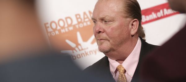 Chef Mario Batali attends the Food Bank for New York City Can-Do Awards at Cipriani Wall Street on Wednesday, April 19, 2017, in New York. - Sputnik International