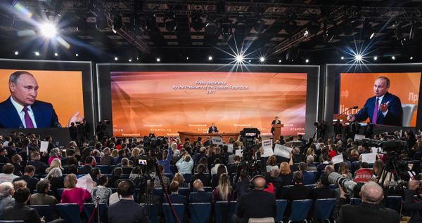 Russian President Vladimir Putin speaks during his annual press conference in Moscow on December 14, 2017 Russian President Vladimir Putin speaks during his annual press conference in Moscow on December 14, 2017 - Sputnik International