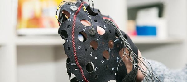 Component of the Institute of Living Systems' neuro-Balalaika system. - Sputnik International