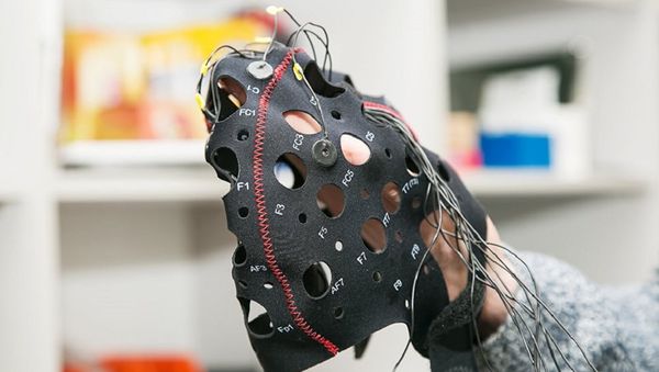 Component of the Institute of Living Systems' neuro-Balalaika system. - Sputnik International