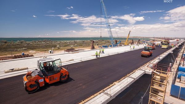 Crimean Bridge construction Crimean Bridge construction - Sputnik International