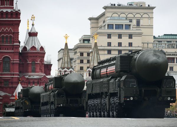 An RS-24 Yars / SS-27 Mod 2 solid-propellant intercontinental ballistic missile during the military parade marking the 72nd anniversary of Victory in the 1941-45 Great Patriotic War on Red Square, Moscow - Sputnik International