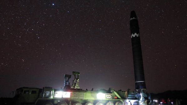 Hwasong-15 intercontinental ballistic missile - Sputnik International
