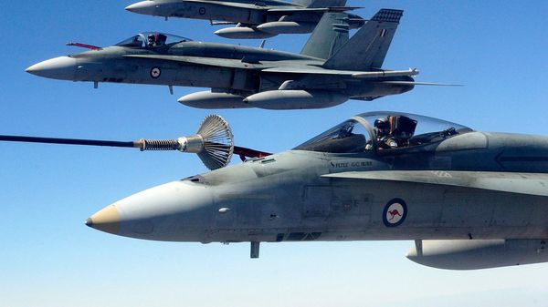 (File) Australian Air Force (RAAF) F/A-18 Hornet fighter jets - Sputnik International