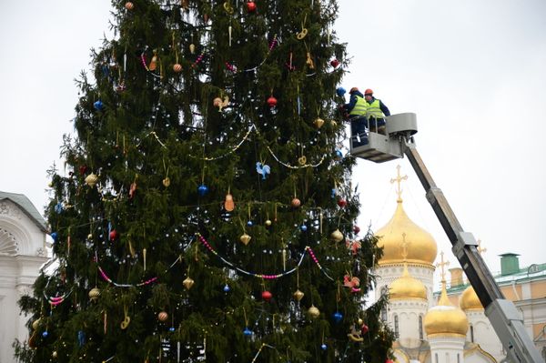 The Holidays Are Coming! Christmas Lights in Moscow - Sputnik International