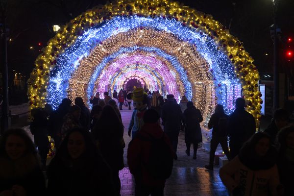 The Holidays Are Coming! Christmas Lights in Moscow - Sputnik International