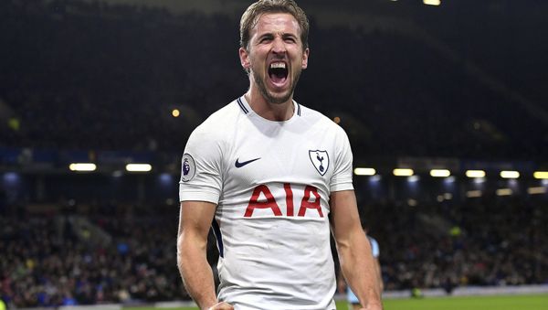 Tottenham Hotspur's Harry Kane celebrates scoring his side's third goal of the game during their English Premier League soccer match against Burnley at Turf Moor, Burnley, England, Saturday, Dec. 23, 2017. - Sputnik International