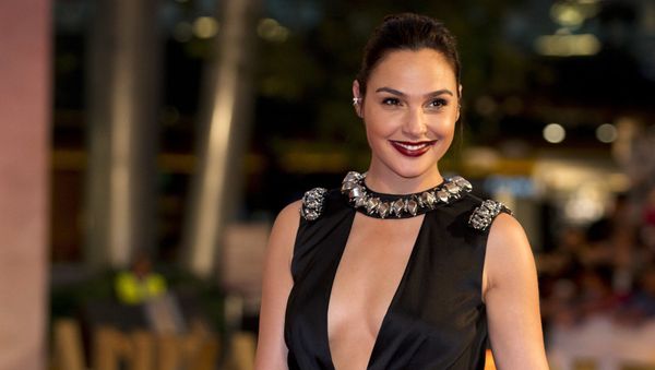 Gal Gadot - Sputnik International