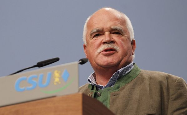 (File) Peter Gauweiler of the German Christian Social Union party, CSU, and member of the German parliament looks on during his speech at a party convention of the German Christian Social Union, CSU, in Nuremberg, southern Germany, on Friday, Oct. 7, 2011 (File) Peter Gauweiler of the German Christian Social Union party, CSU, and member of the German parliament looks on during his speech at a party convention of the German Christian Social Union, CSU, in Nuremberg, southern Germany, on Friday, Oct. 7, 2011 - Sputnik International