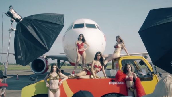 VietJet calendar - Sputnik International