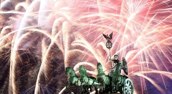 The Clock Strikes Midnight: New Year Celebrations Around the World The Clock Strikes Midnight: New Year Celebrations Around the World - Sputnik International