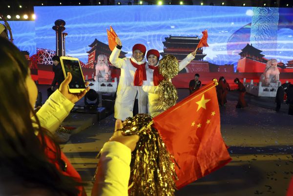 The Clock Strikes Midnight: New Year Celebrations Around the World The Clock Strikes Midnight: New Year Celebrations Around the World - Sputnik International