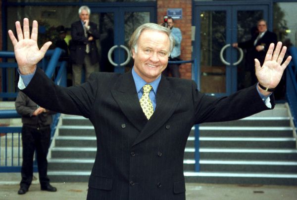 Ron Atkinson smiles at a press conference after he was named the the new Sheffield Wednesday manager in Sheffield, England, 14 November, 1997 - Sputnik International