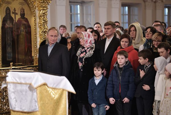 Merry Orthodox Christmas Celebrations in Russia - Sputnik International
